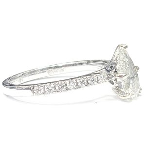 18ct White Gold Certificated Pear Shape Diamond Ring 1.02ct