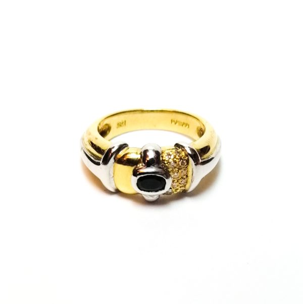 18ct Gold Oval Sapphire & Diamond Ring