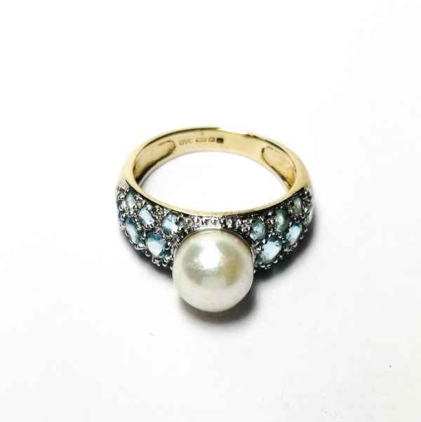 9ct Gold Pearl & Topaz Ring