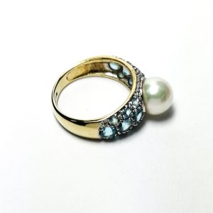 9ct Gold Pearl & Topaz Ring
