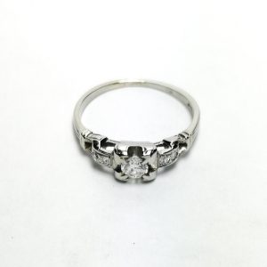9ct Gold Diamond Solitaire with Diamond Shoulders