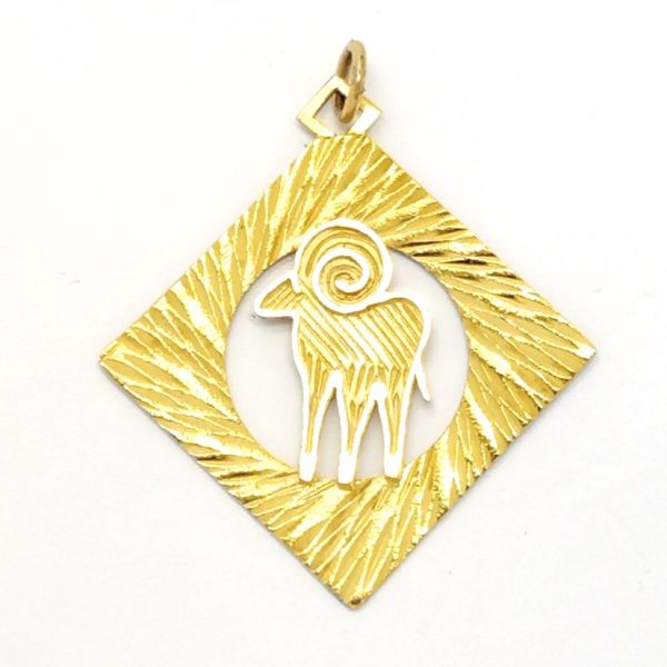 9ct Gold Vintage Diamond Shaped Zodiac Aries Pendant