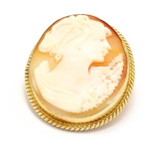 Vintage 9ct Gold Oval Cameo Brooch