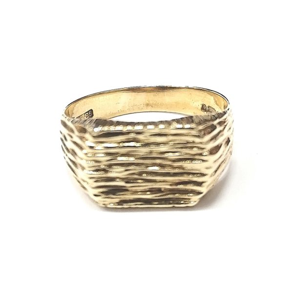 9ct Gold Patterned Signet Ring (1968)