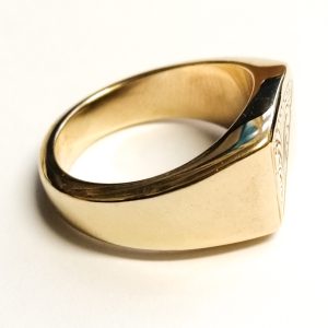9ct Chunky Gold Engraved Signet Ring