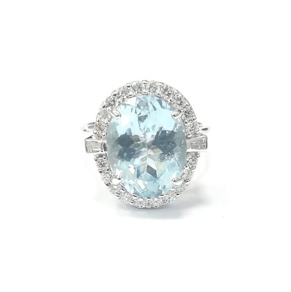 18ct White Gold Aquamarine & Diamond Cluster Ring