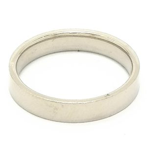 18ct White Gold 4mm Flat Court Wedding Band Ring