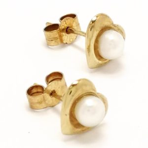9ct Gold Heart Pearl Stud Earrings