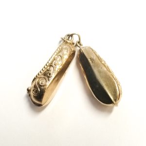 Vintage 9ct Gold Turkish Slippers Charm