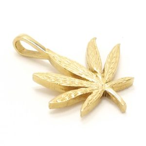 9ct Gold Leaf Pendant