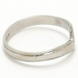 Vintage 18ct White Gold Shaped Wedding Band Ring