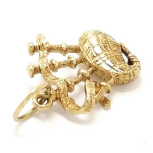 Vintage 9ct gold Bagpipes Charm 1960's