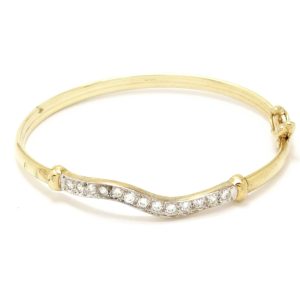 9ct Gold Hollow Wave Design Cubic Zirconia Baby Bangle