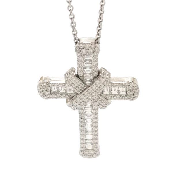 18ct White Gold Fancy Diamond Cross & Chain 1.09ct