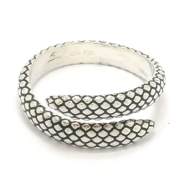 Silver Snakeskin Design Ring