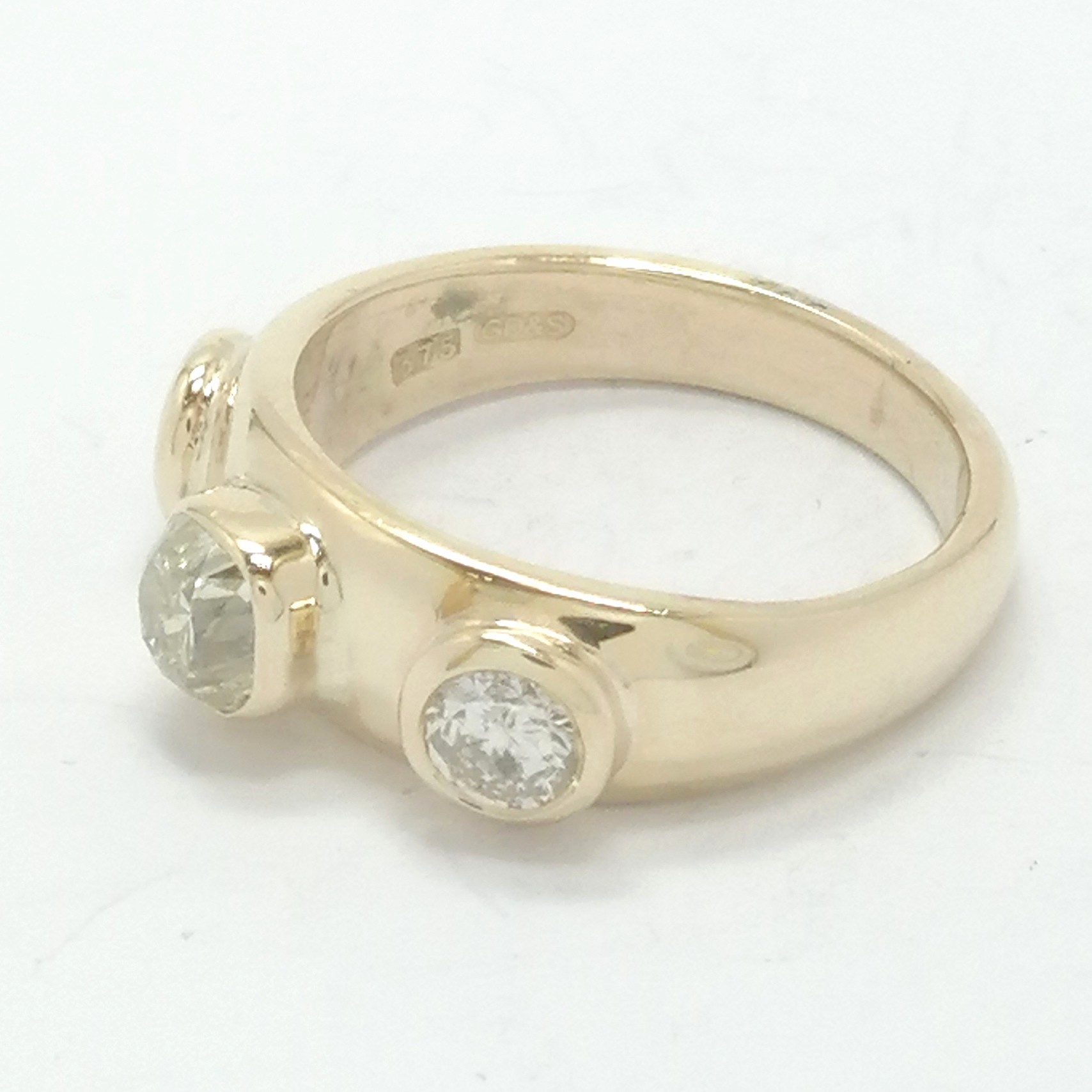 9ct Gold 3 Stone Diamond Ring 2.14ct - Vintage Jewellery & Watches Online